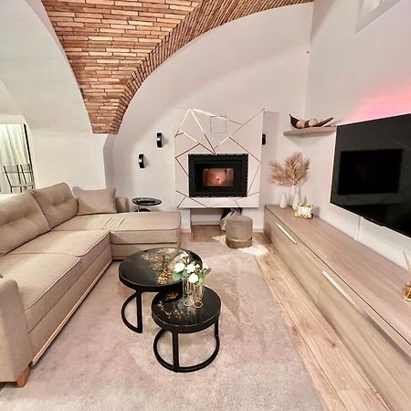 L'Arco Sul Lago • Gold Apartment Castro  Kültér fotó