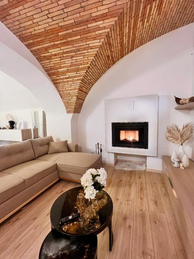 L'Arco Sul Lago • Gold Apartment Castro  Kültér fotó
