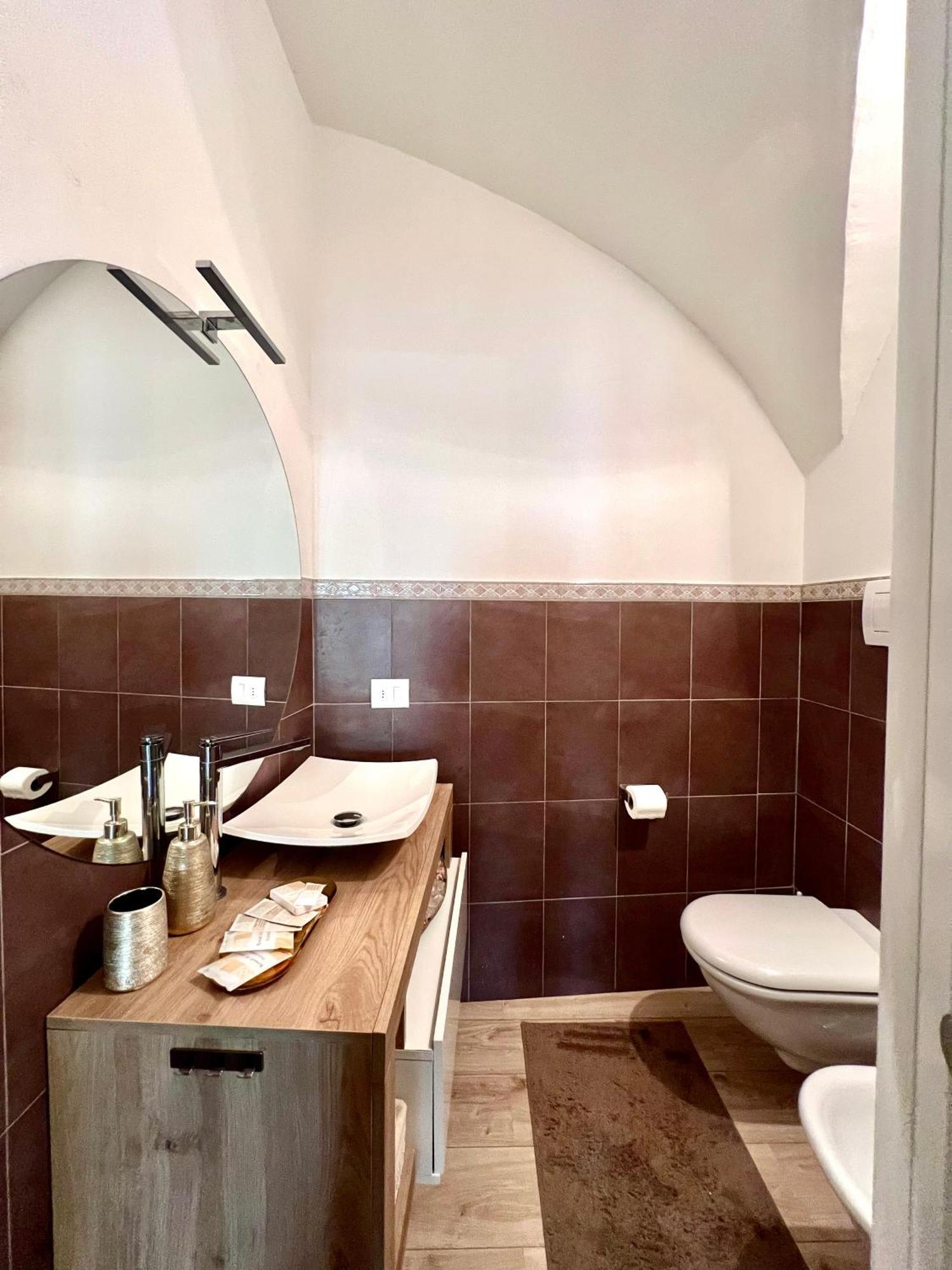 L'Arco Sul Lago • Gold Apartment Castro  Kültér fotó
